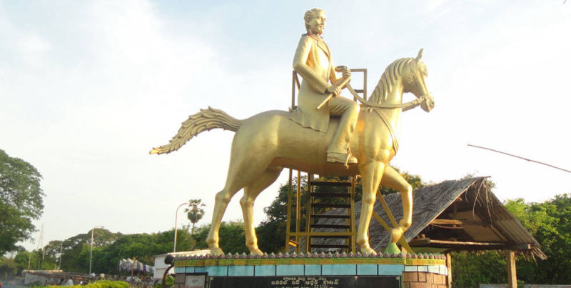 Sir Arthur Cotton Statue